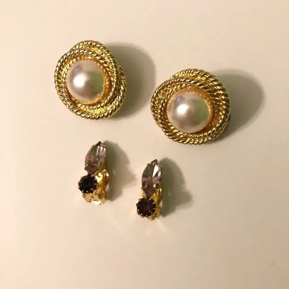 Lot of 2 Clip On Earrings Pearl Style Costume Jewelry
